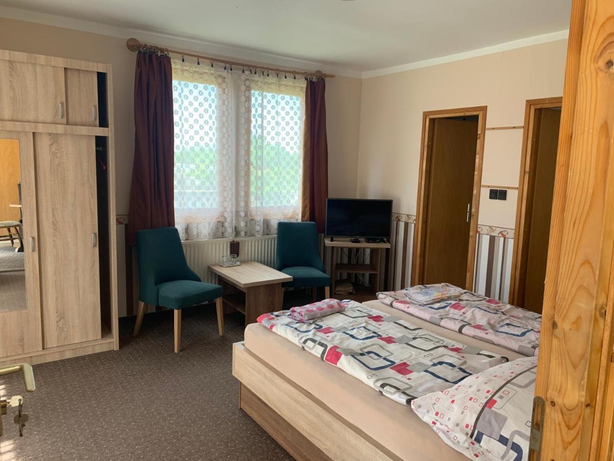 Toth Vendeghaz Hotel Buk Bagian luar foto